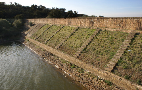 Cornalvo Reservoir Roman dam